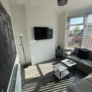  Apartment Kings Road Town House Serviced